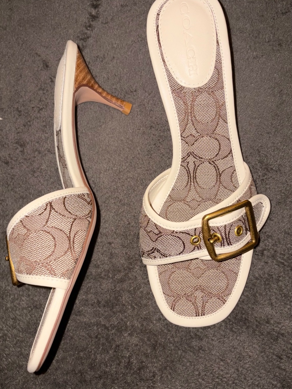 kitten heels - Picture 2 of 4